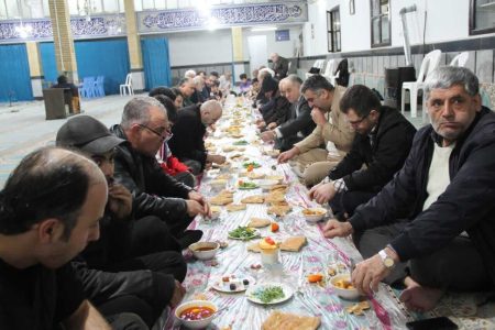 برپایی افطاری ساده در مسجد محمد رسول الله آستارا - خبرگزاری سفیر افلاک | اخبار ایران و جهان