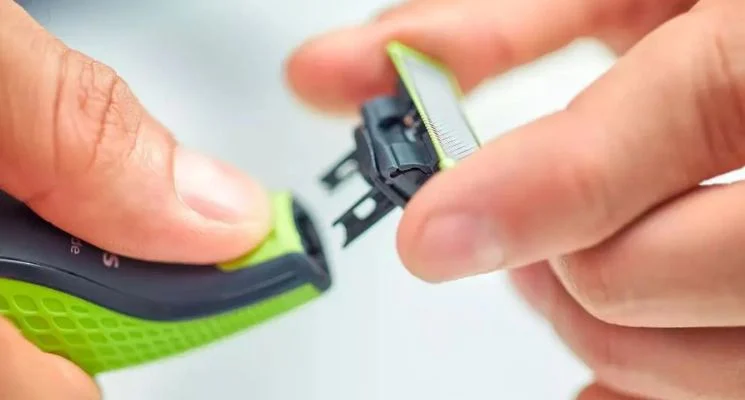 نحوه تیز کردن تیغ ریش تراش فیلیپس
