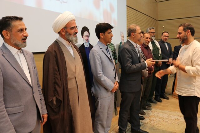 سمنان | کتاب آیین رونمایی از کتاب «شائولین تا شام» در سمنان برگزار شد
